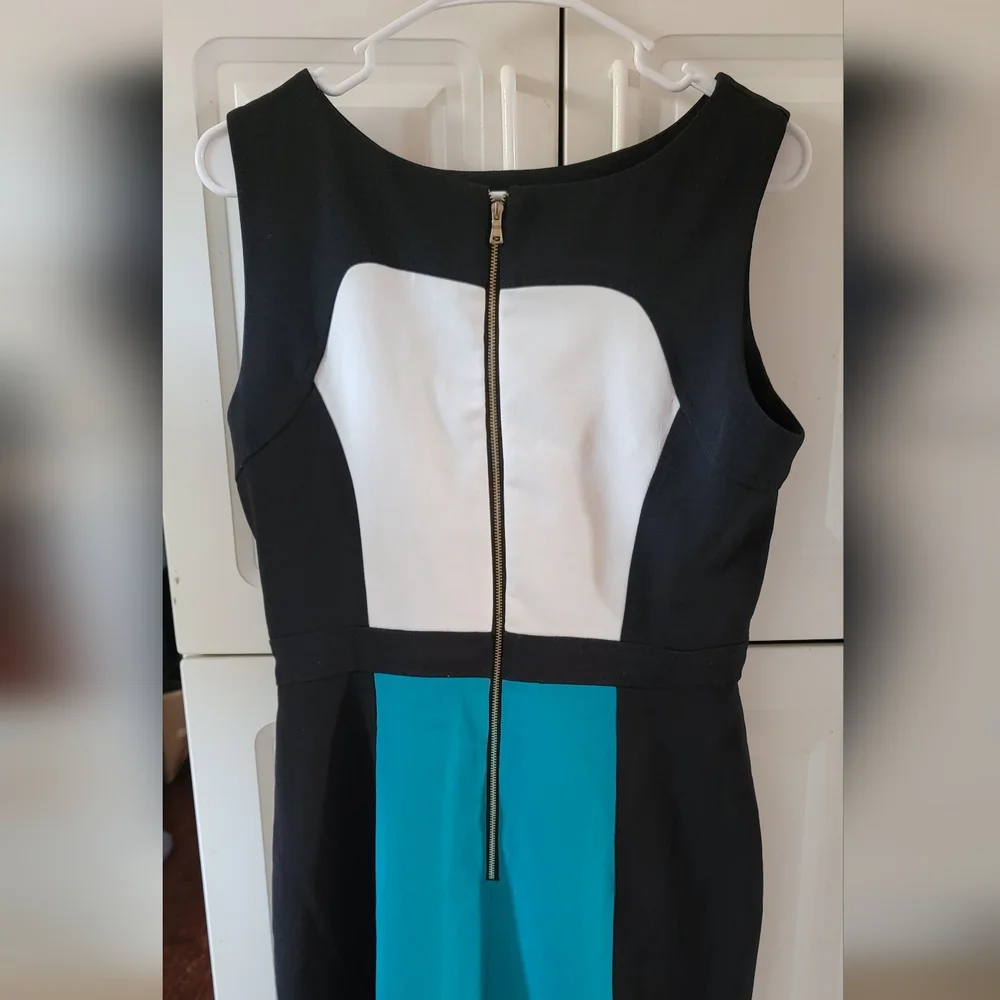 Pretty Blue/green Fitted Sandra Darren Dress - Picture 3 of 4